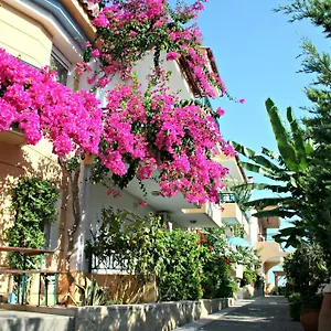 Minoica , Amoudara (Heraklion) Greece