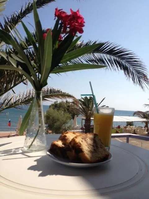 Kefalonia Beach Hotel & Bungalows Lixouri 2*,  Greece